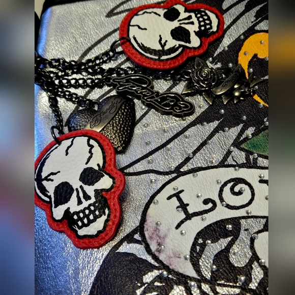 Ed Hardy Love Kills Slowly Large Black with Charms and Rhinestones Tote Bag NWT - Picture 8 of 8